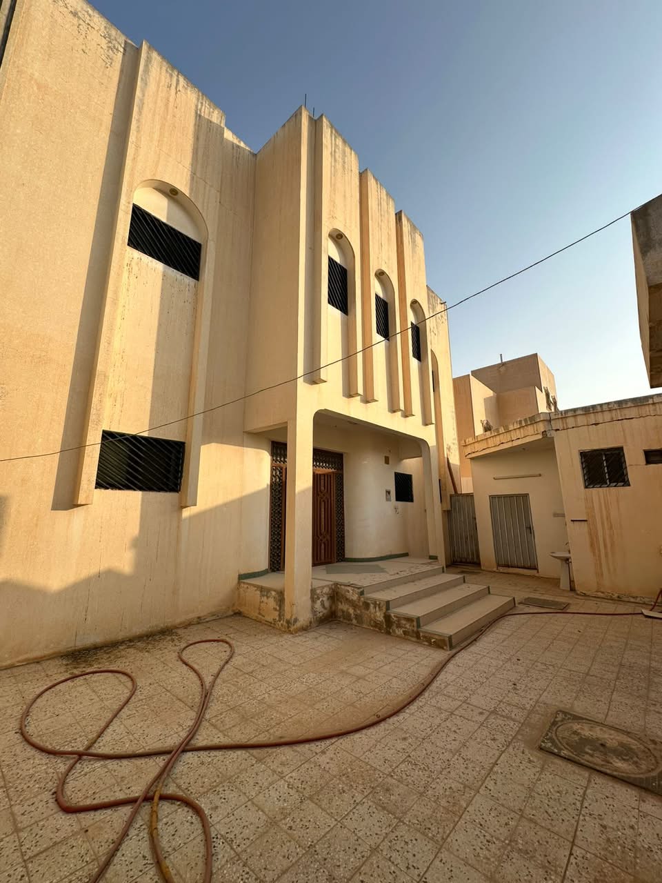 دور ارضي