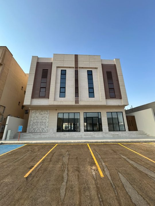 شقة مدخل مشترك للايجار